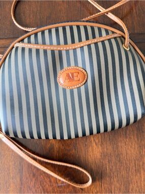 Allen Edwards 2 in 1 Crossbody Bag and Wristlet Black and Tan Stripes Dome Style